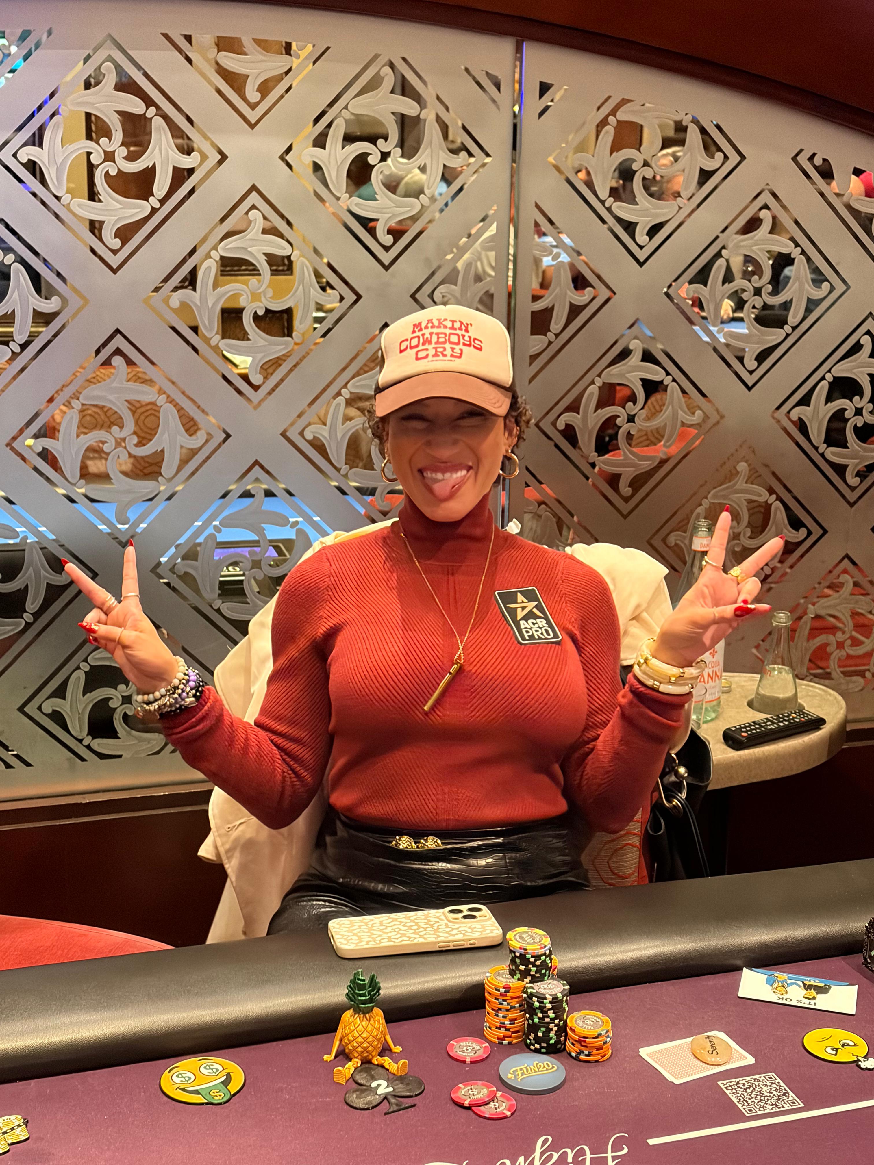 Fun20 player at the Bellagio poker table